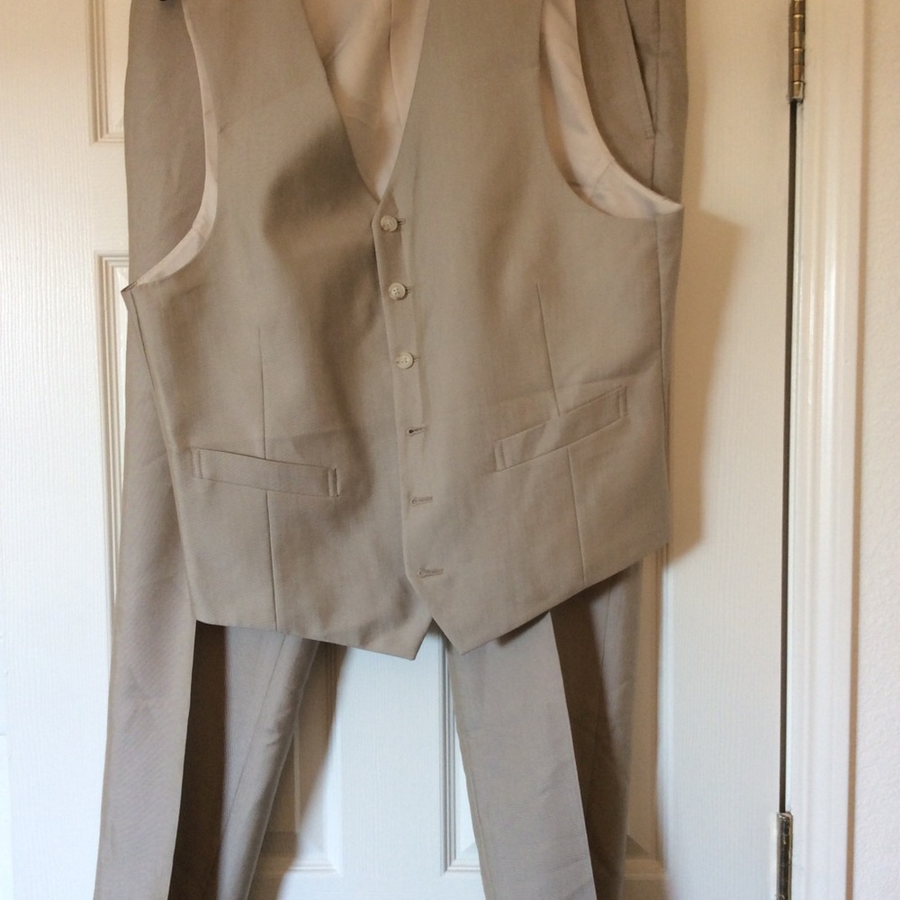 Men’s Dress Pants & Vest